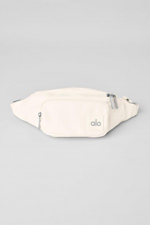 Bum Bags Alo Yoga Explorer Fanny Pack Hombre Ivory | Chile 92756-AWQI
