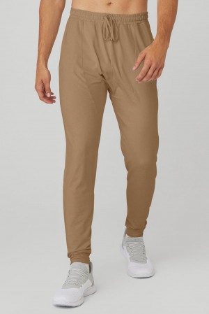 Pantalon Alo Yoga Conquer Revitalize Hombre Gravel | Chile 27031-VUJI