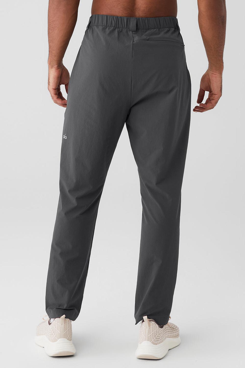 Pantalon Alo Yoga Co-Op Cropped Tech Hombre Anthracite | Chile  13960-CWJR
