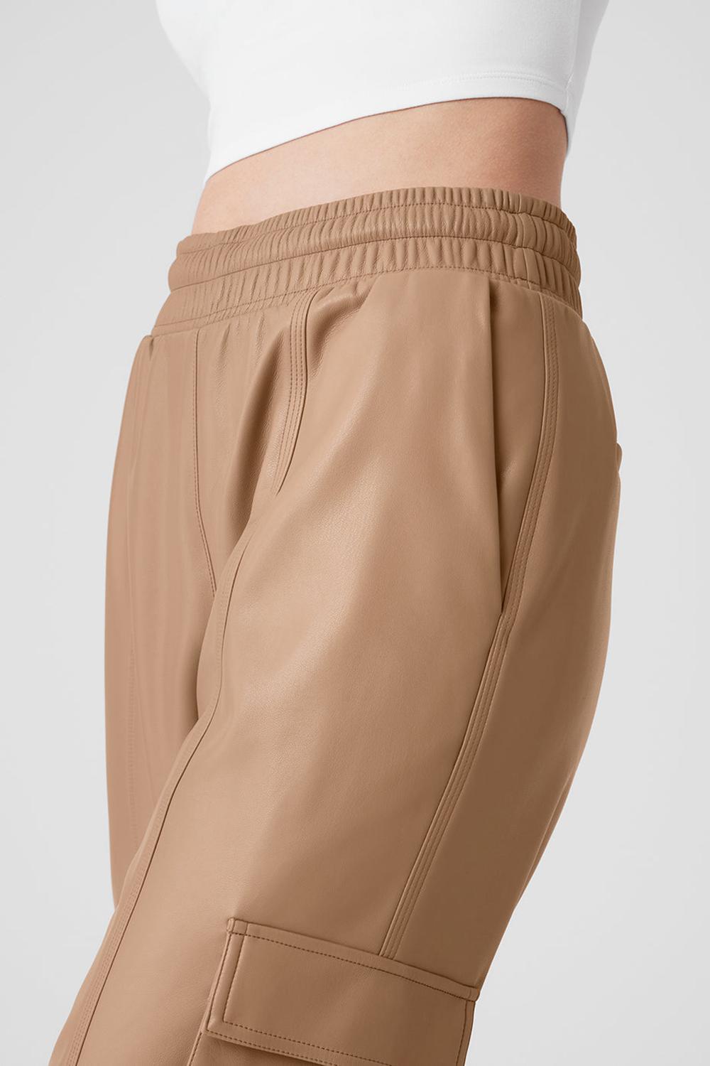 Pantalon Jogger Alo Yoga Faux Leather Power Hour Mujer Toasted Almond | Chile  25390-WZHO