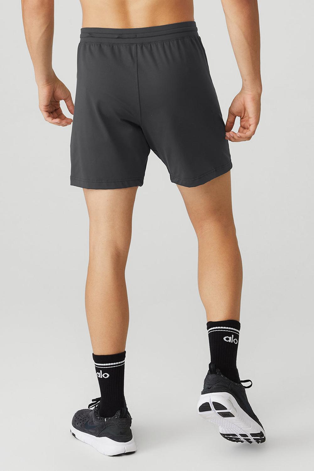 Short Alo Yoga Conquer Reform Hombre Anthracite | Chile  17382-DFRL