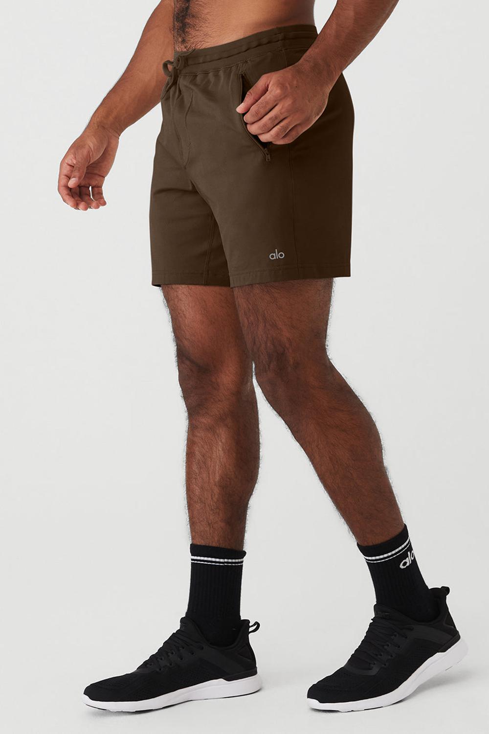 Short Alo Yoga Conquer Reform Hombre Espresso | Chile  81329-MJDL
