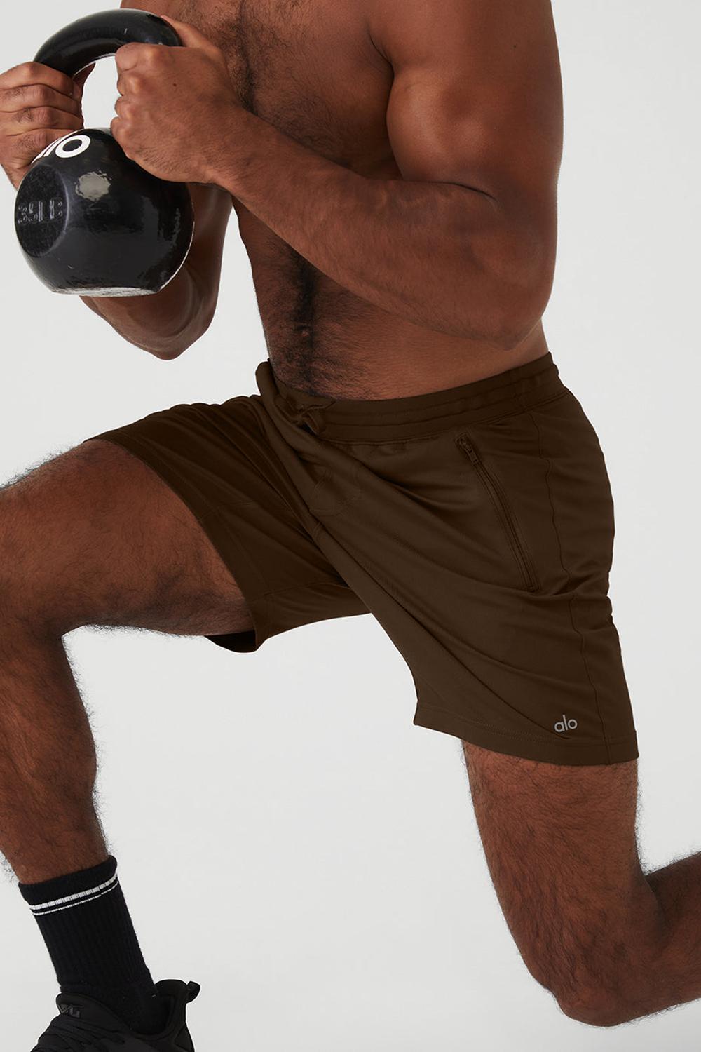 Short Alo Yoga Conquer Reform Hombre Espresso | Chile  81329-MJDL