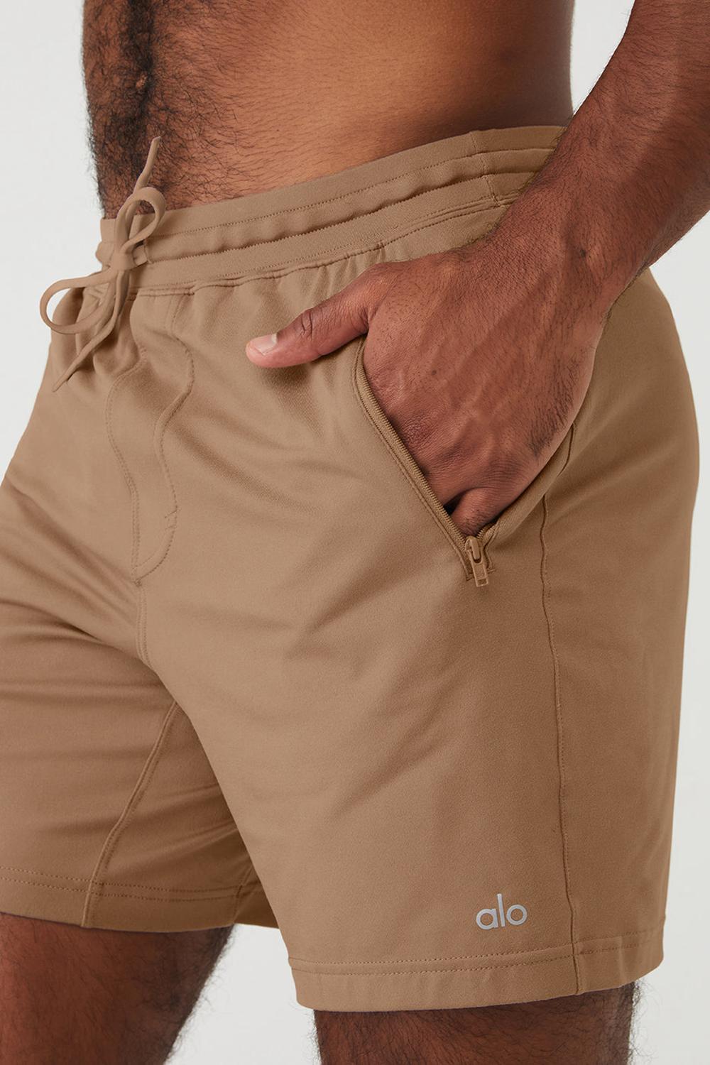 Short Alo Yoga Conquer Reform Hombre Gravel | Chile  71394-JFCS