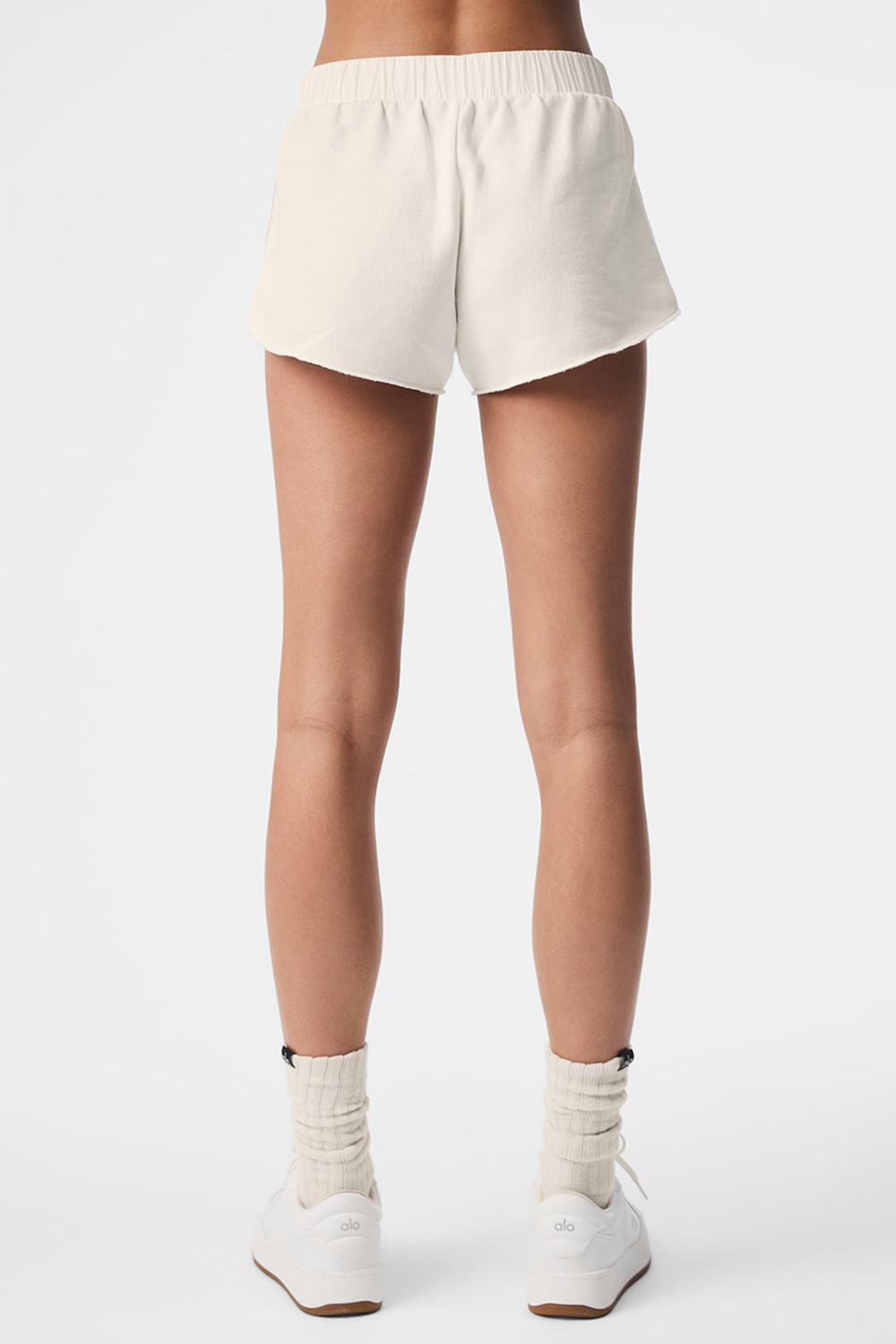 Short Alo Yoga In The Air Dolphin Mujer Ivory | Chile  54623-AUWX