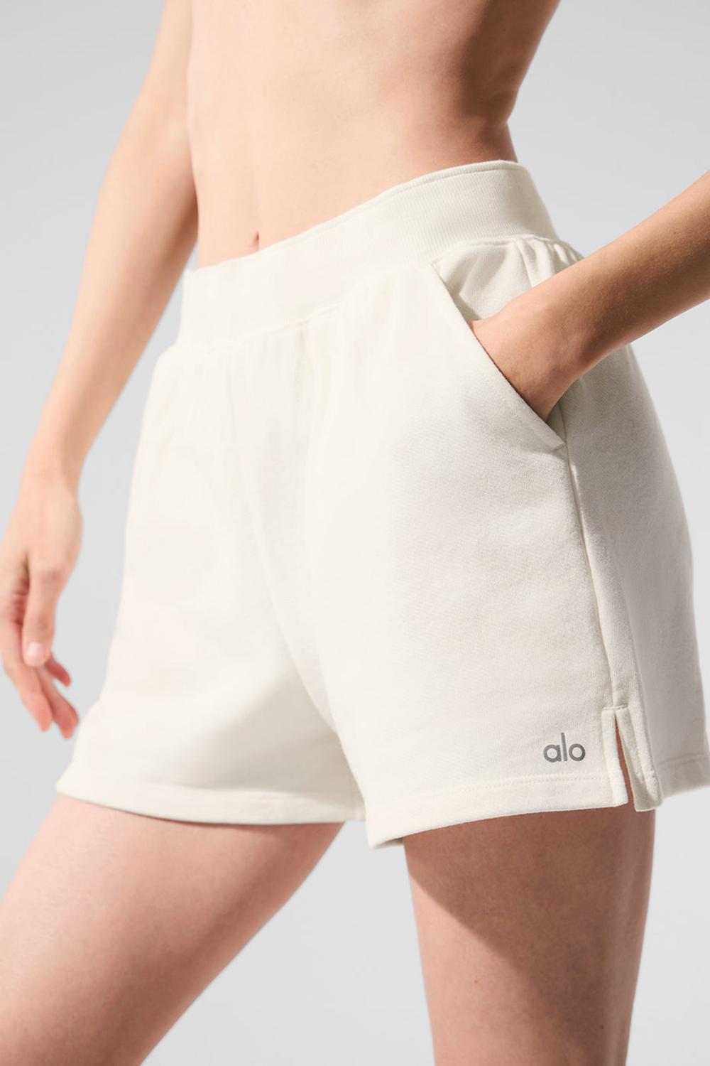 Short Alo Yoga Low Key Sweat Mujer Ivory | Chile  19572-ZRIH