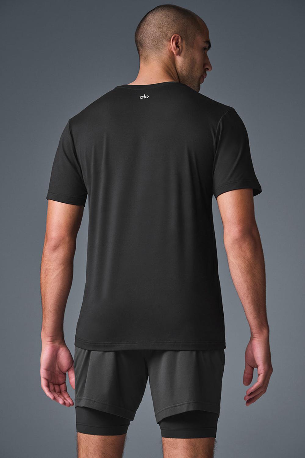 Short Sleeve Alo Yoga Conquer Reform Crewneck Hombre Negras | Chile  42165-GSMI