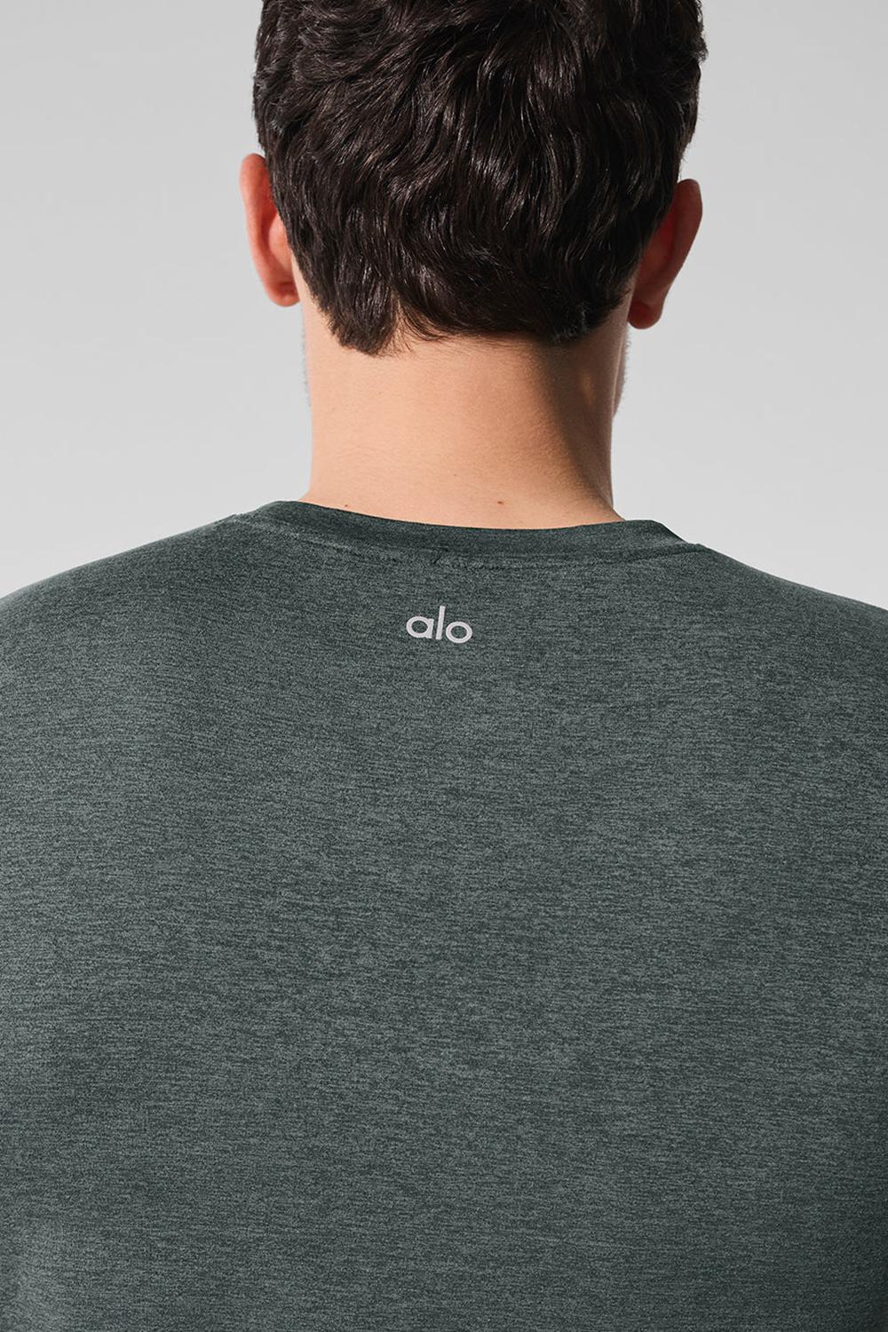 Short Sleeve Alo Yoga Conquer Reform Crewneck Hombre Verde | Chile  28456-JWKC